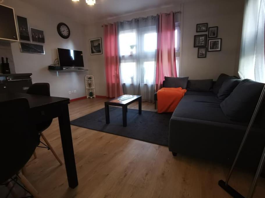 Ferienwohnung N1 F2 40M2 Avec Petit Jardin Hérouville-Saint-Clair Exterior foto